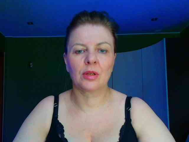 Veronika_Gold webcam