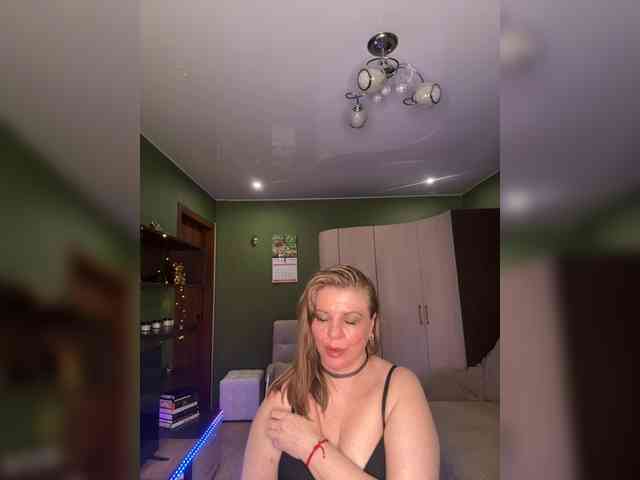 Veronika_Gold webcam