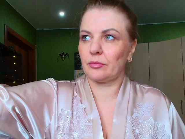 Veronika_Gold webcam