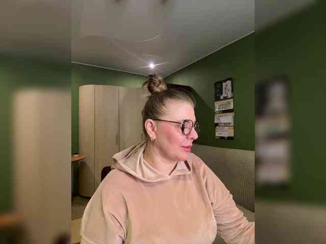 Veronika_Gold webcam