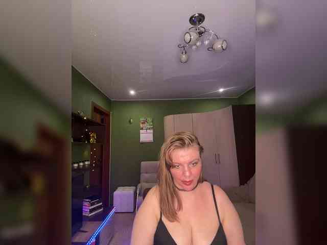 Veronika_Gold webcam
