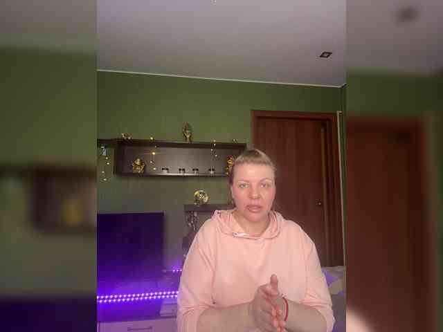 Veronika_Gold webcam