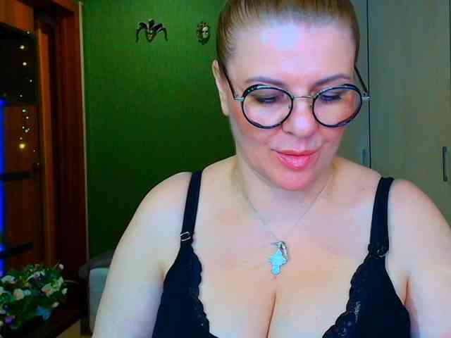 Veronika_Gold webcam