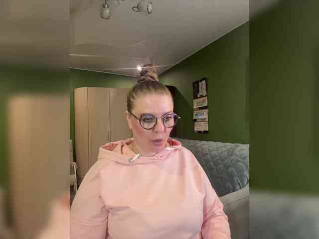 Veronika_Gold webcam