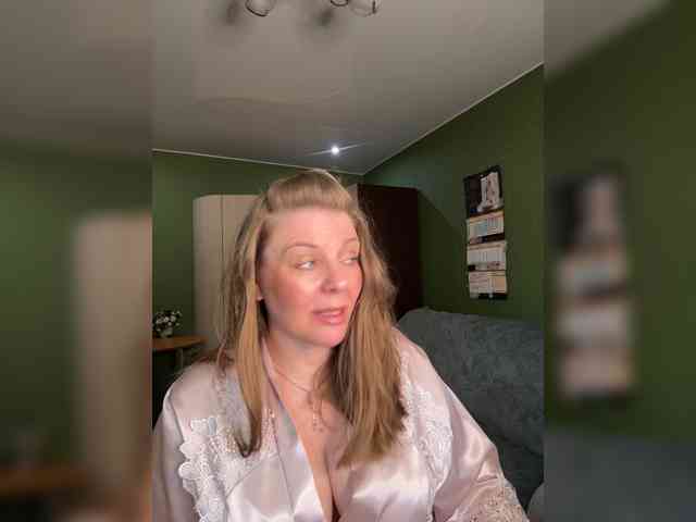 Veronika_Gold webcam