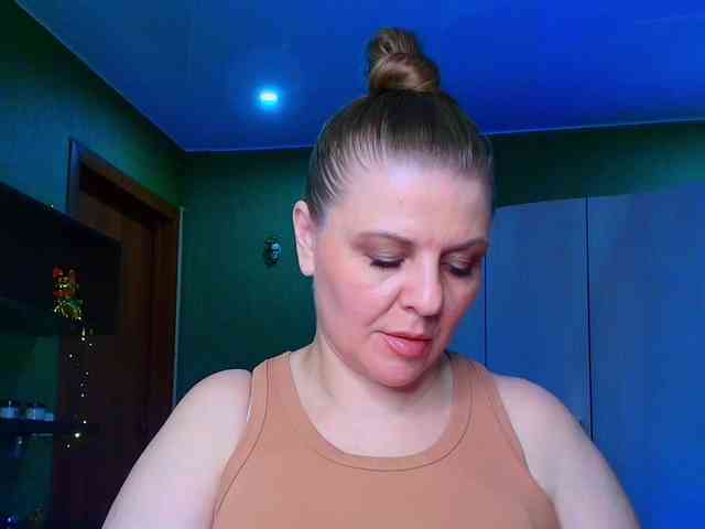 Model: Veronika_Gold