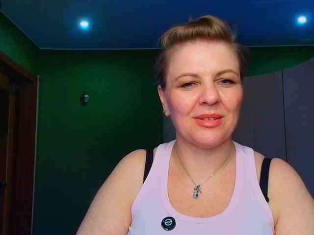 Veronika_Gold webcam
