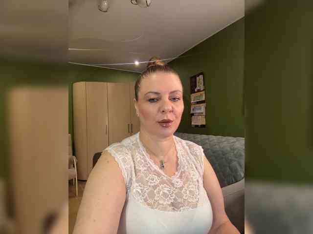 Veronika_Gold webcam