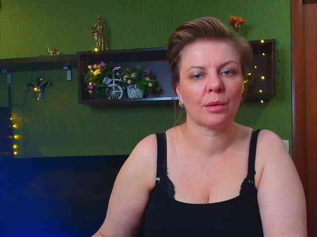 Veronika_Gold webcam