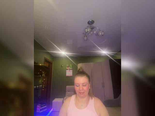 Veronika_Gold webcam
