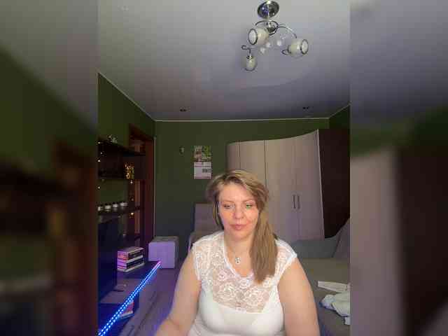 Veronika_Gold webcam