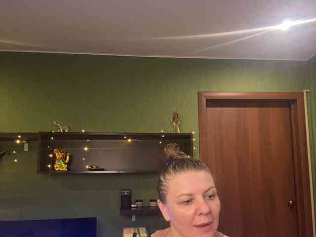 Veronika_Gold webcam