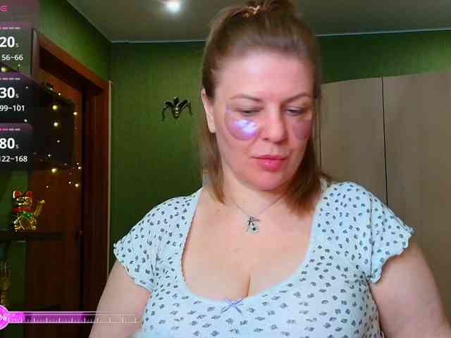 Veronika_Gold webcam