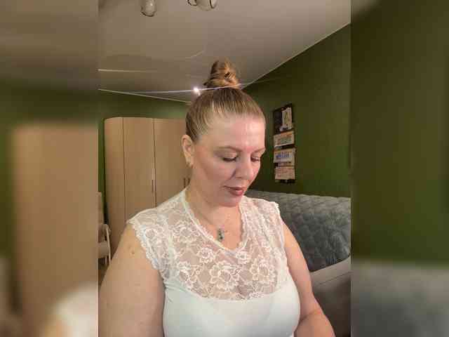 Veronika_Gold webcam