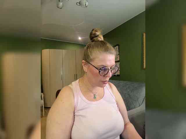Veronika_Gold webcam