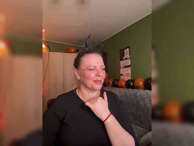 Veronika_Gold webcam