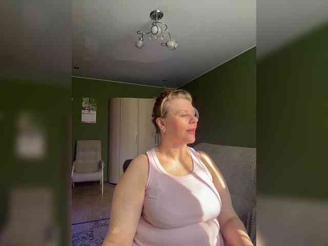 Veronika_Gold webcam
