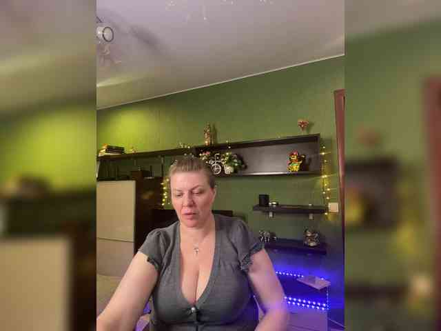 Veronika_Gold webcam