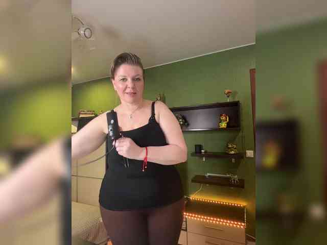 Veronika_Gold webcam