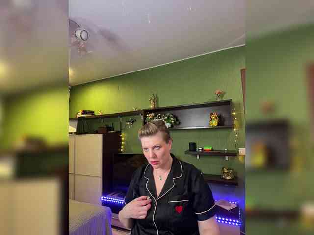 Veronika_Gold webcam