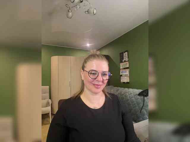 Veronika_Gold webcam