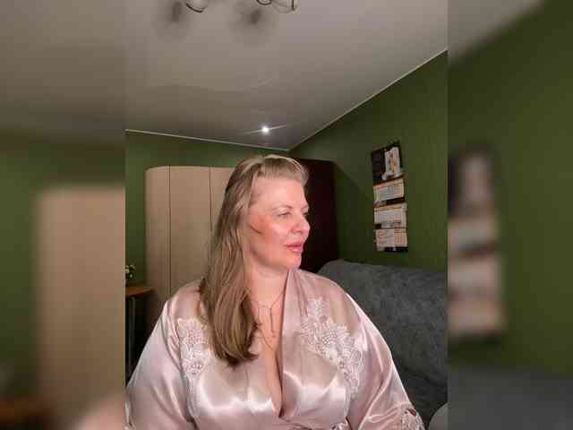 Veronika_Gold webcam