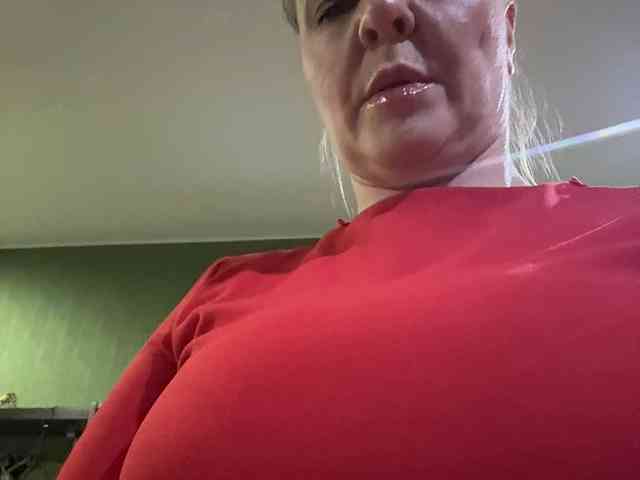 Veronika_Gold webcam