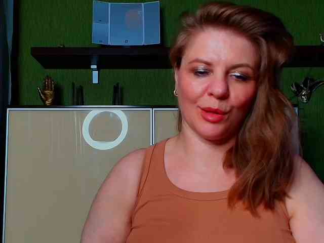 Veronika_Gold webcam