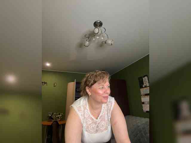 Veronika_Gold webcam