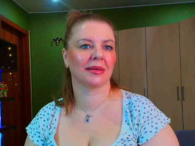Veronika_Gold webcam