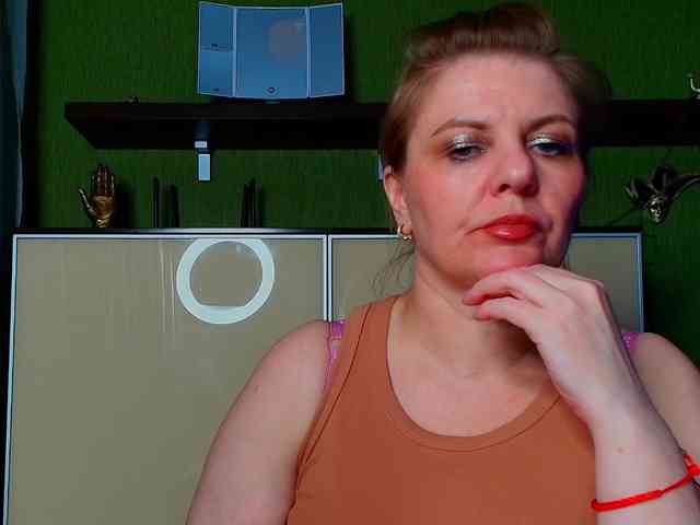 Veronika_Gold webcam