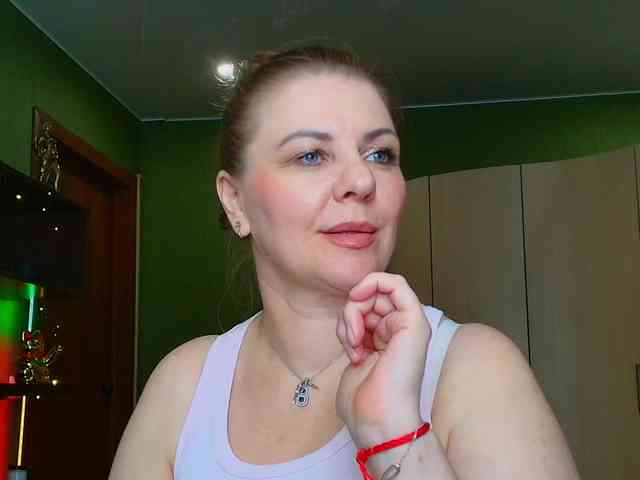 Veronika_Gold webcam