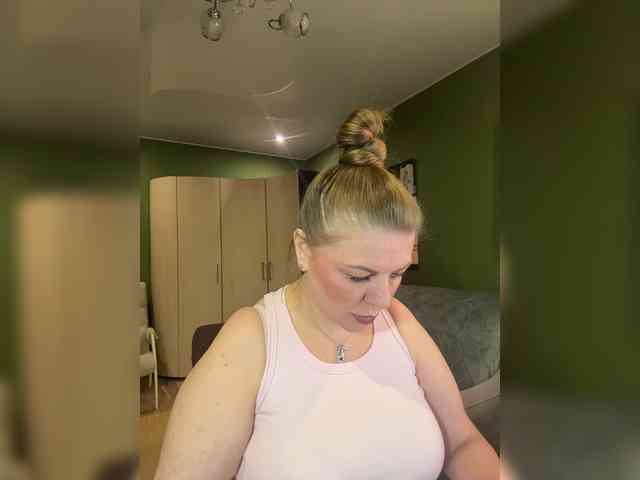 Veronika_Gold webcam