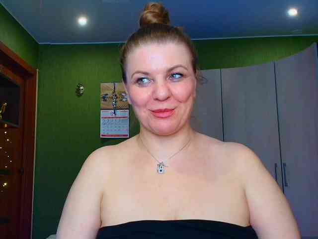 Veronika_Gold webcam