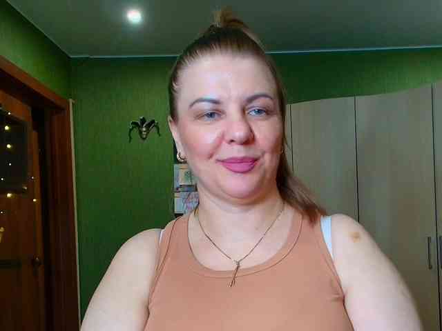 Veronika_Gold webcam