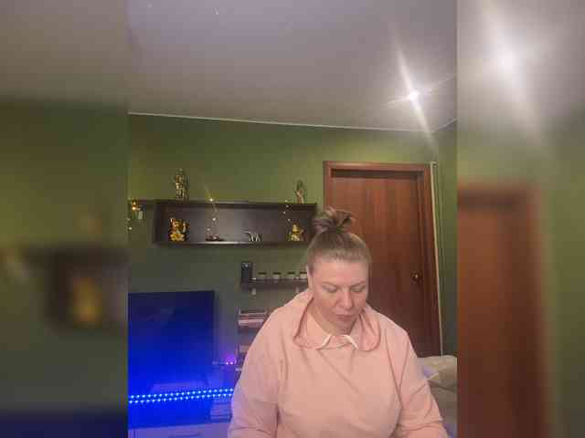 Veronika_Gold webcam