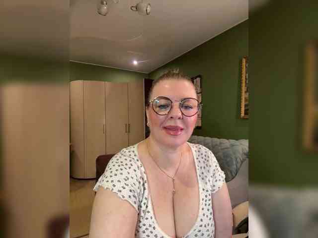 Veronika_Gold webcam