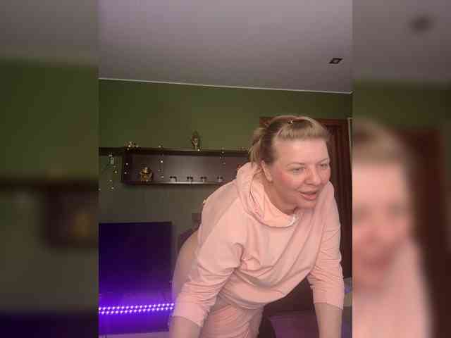 Veronika_Gold webcam