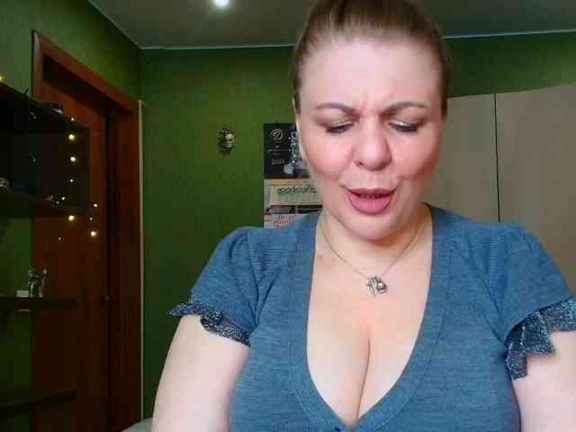 Veronika_Gold webcam