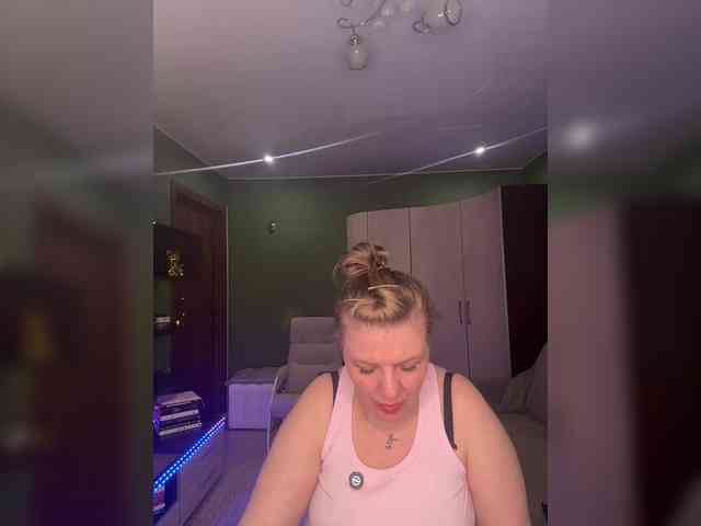 Veronika_Gold webcam