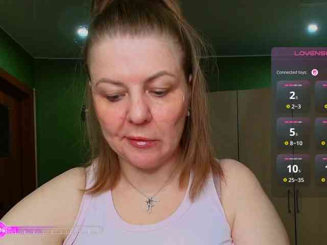 Veronika_Gold webcam