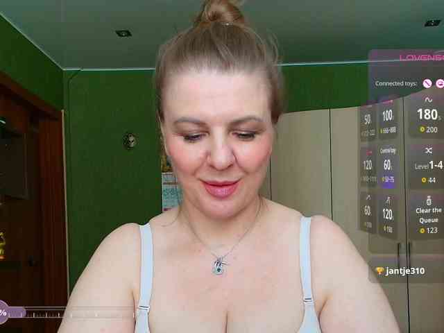 Veronika_Gold webcam