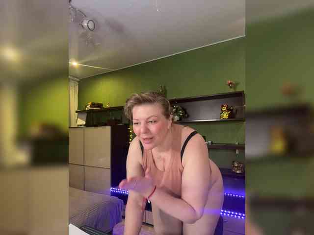 Veronika_Gold webcam