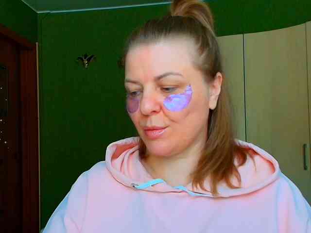 Veronika_Gold webcam