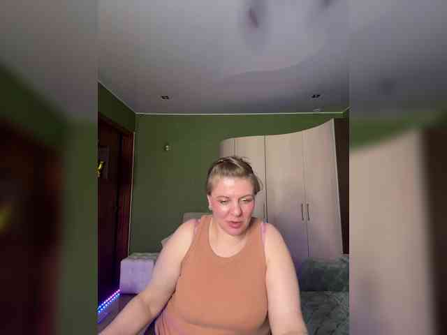 Veronika_Gold webcam