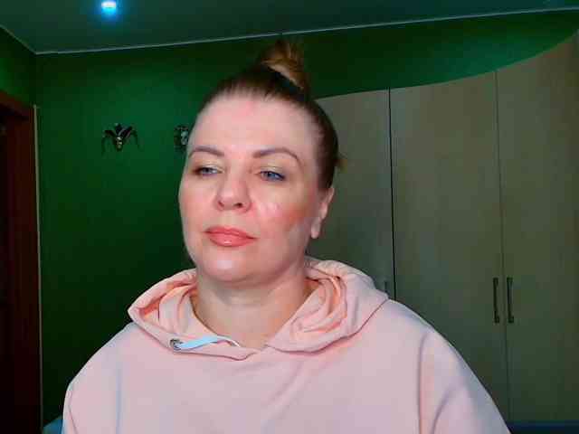 Veronika_Gold webcam