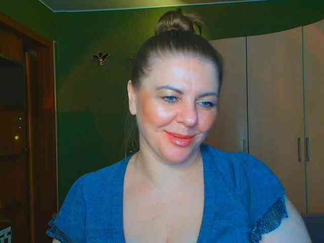 Veronika_Gold webcam