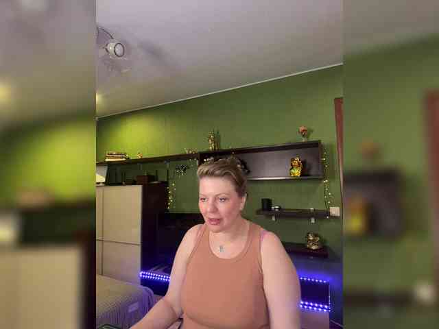 Veronika_Gold webcam