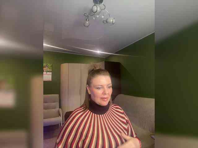 Veronika_Gold webcam