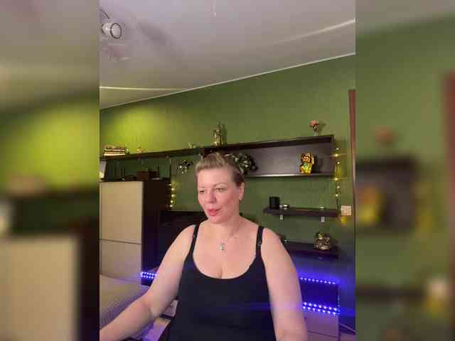 Veronika_Gold webcam
